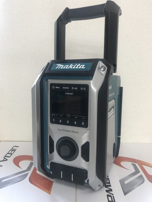 マキタ　MR113　充電式ラジオ