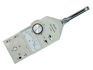 マルチ計測器販売　CN4008A-1　アナログ式普通騒音計検定なし